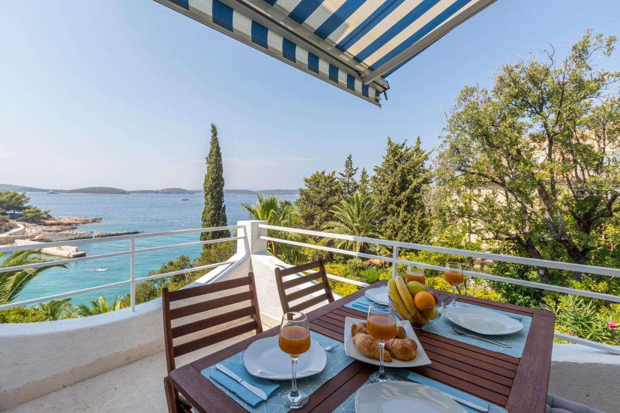 Apartment Shades Of Blue Đảo Hvar Ngoại thất bức ảnh