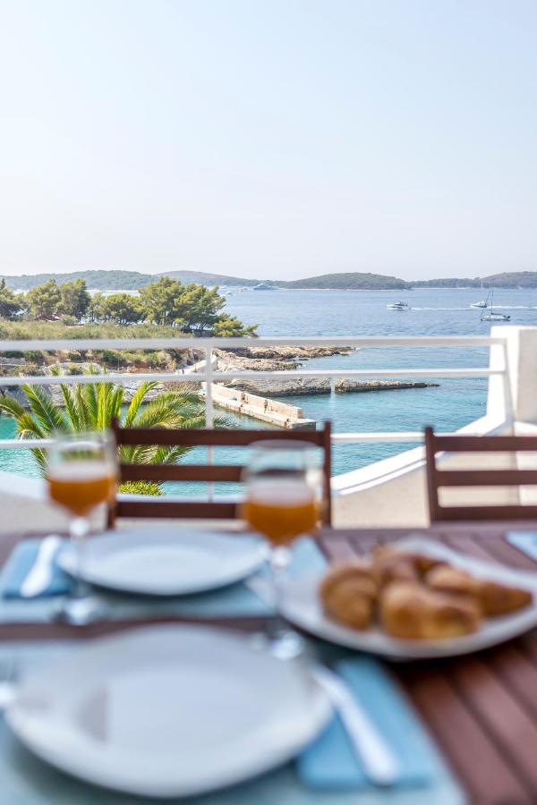 Apartment Shades Of Blue Đảo Hvar Ngoại thất bức ảnh