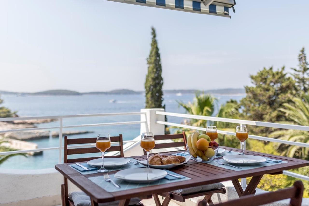 Apartment Shades Of Blue Đảo Hvar Ngoại thất bức ảnh